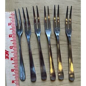 LOT OF 6 CAPCO STAINLESS STEEL JAPAN 2 Prong Forks Vintage Fruit STRAWBERRY 🍓